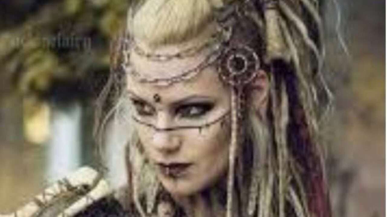 Lagertha  Rostos famosos, Mulher guerreira, Guerreiro viking